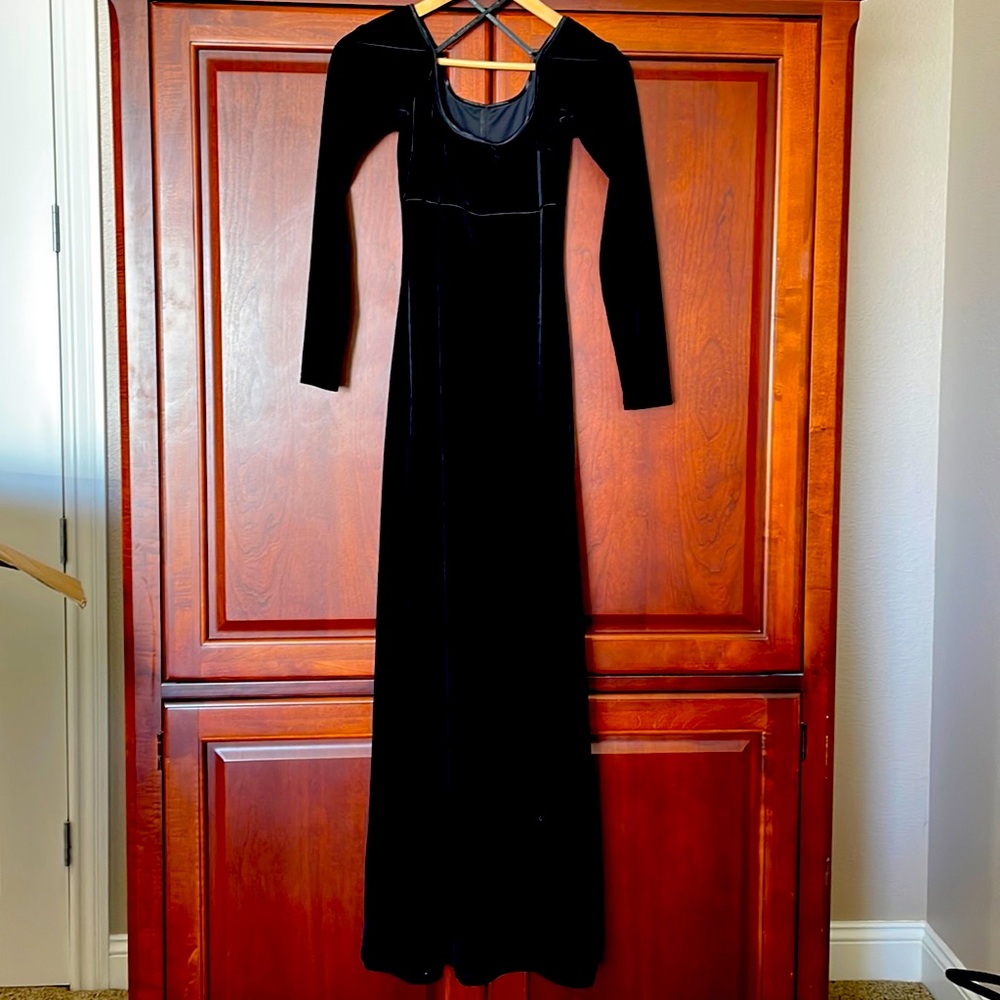 Black velvet long dress long sleeve Scott McClintock